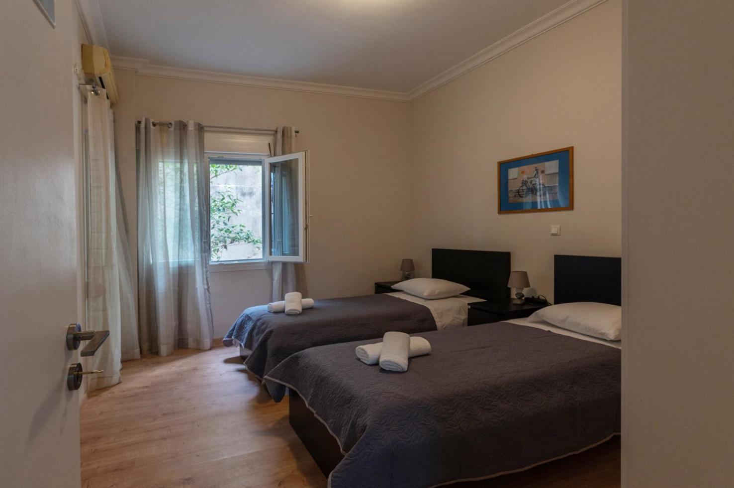 Entire Apt, 2 Bdrm, City Center Atene Esterno foto
