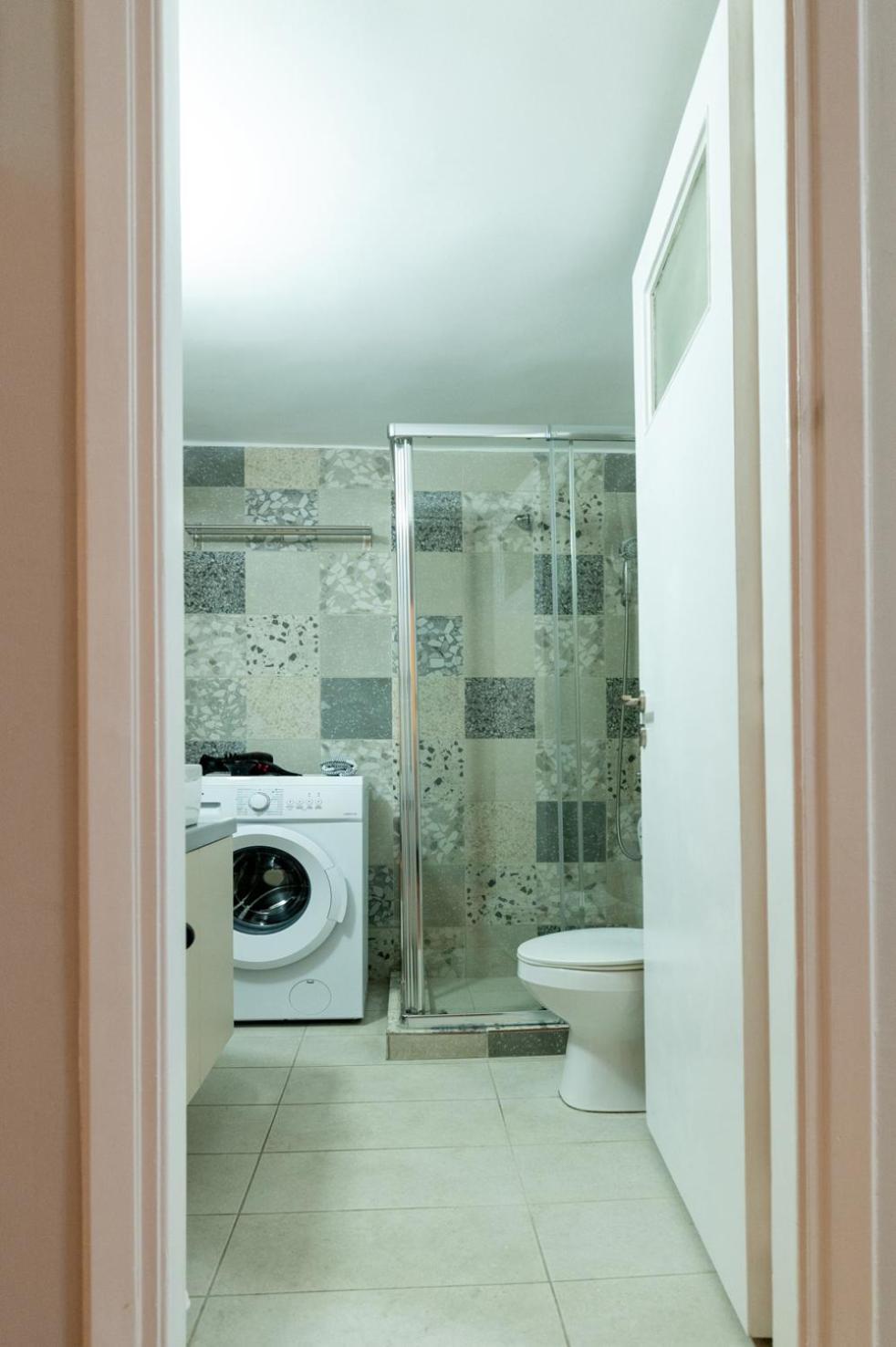 Entire Apt, 2 Bdrm, City Center Atene Esterno foto